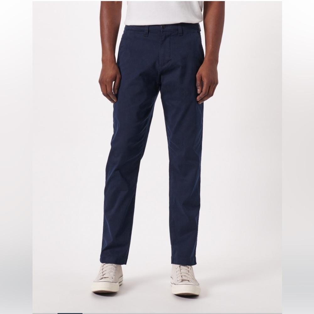 Abercrombie & Fitch Navy 90s Straight Stretch Chinos